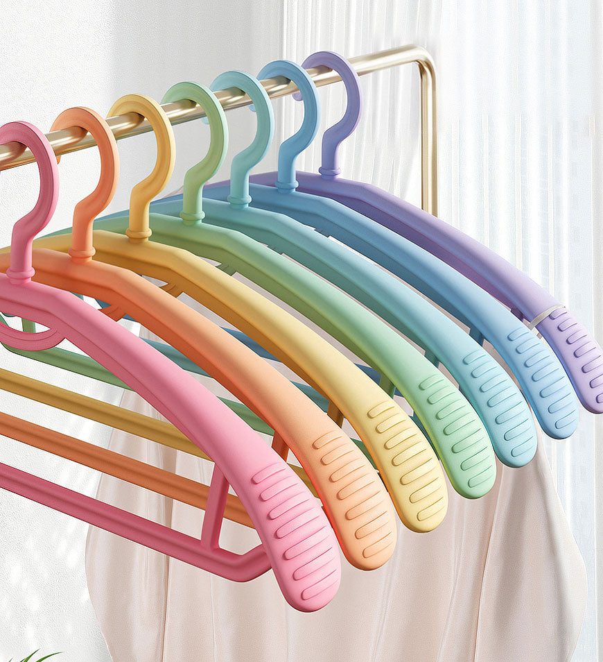 Moonval Non-Slip Space-Saving Hangers, Rainbow Color Clothes Hangers for Closet Organization