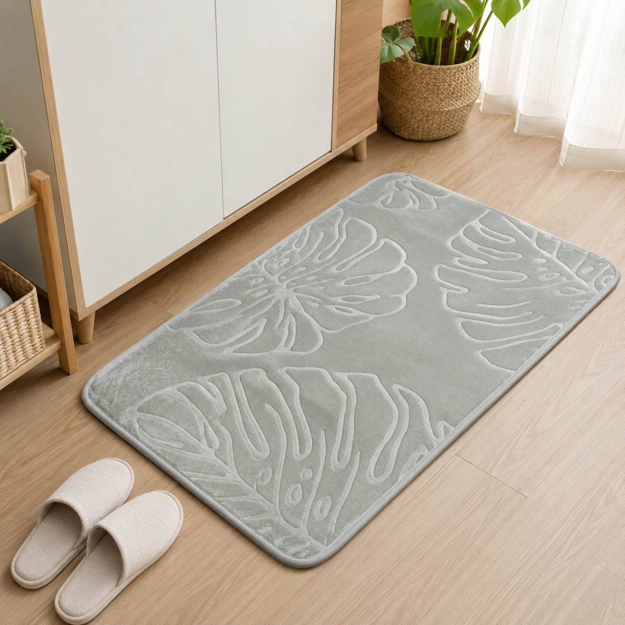 Moonval Absorbent Bath Mat, Leaf-Shaped Quick-Dry Non-Slip Rug for Bathroom, Kitchen & Entryway