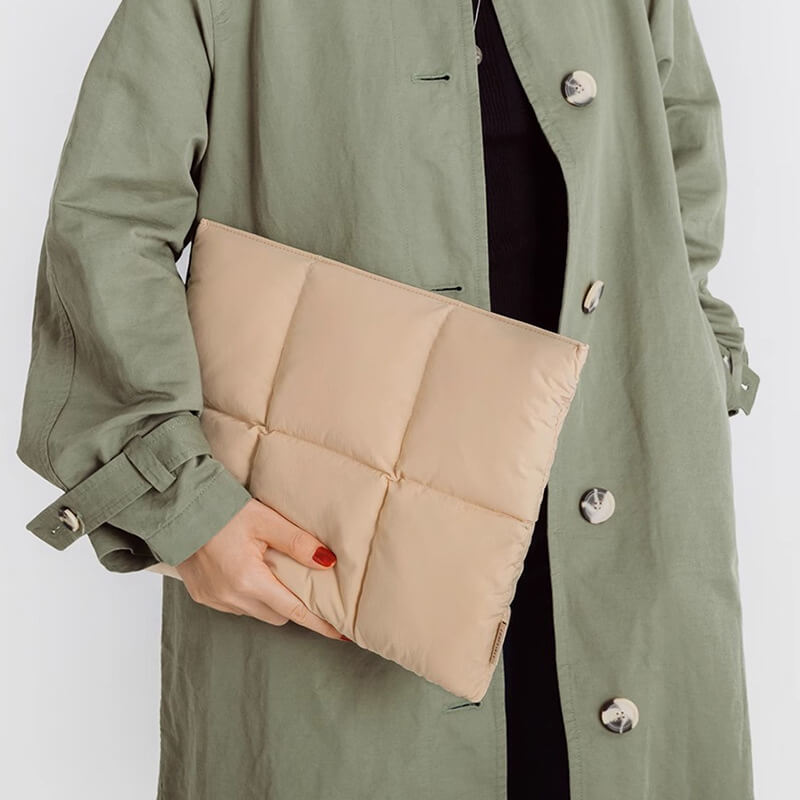 Moonval Puffy Laptop Sleeve, Quilted Protective Laptop Case with Soft Padded Interior