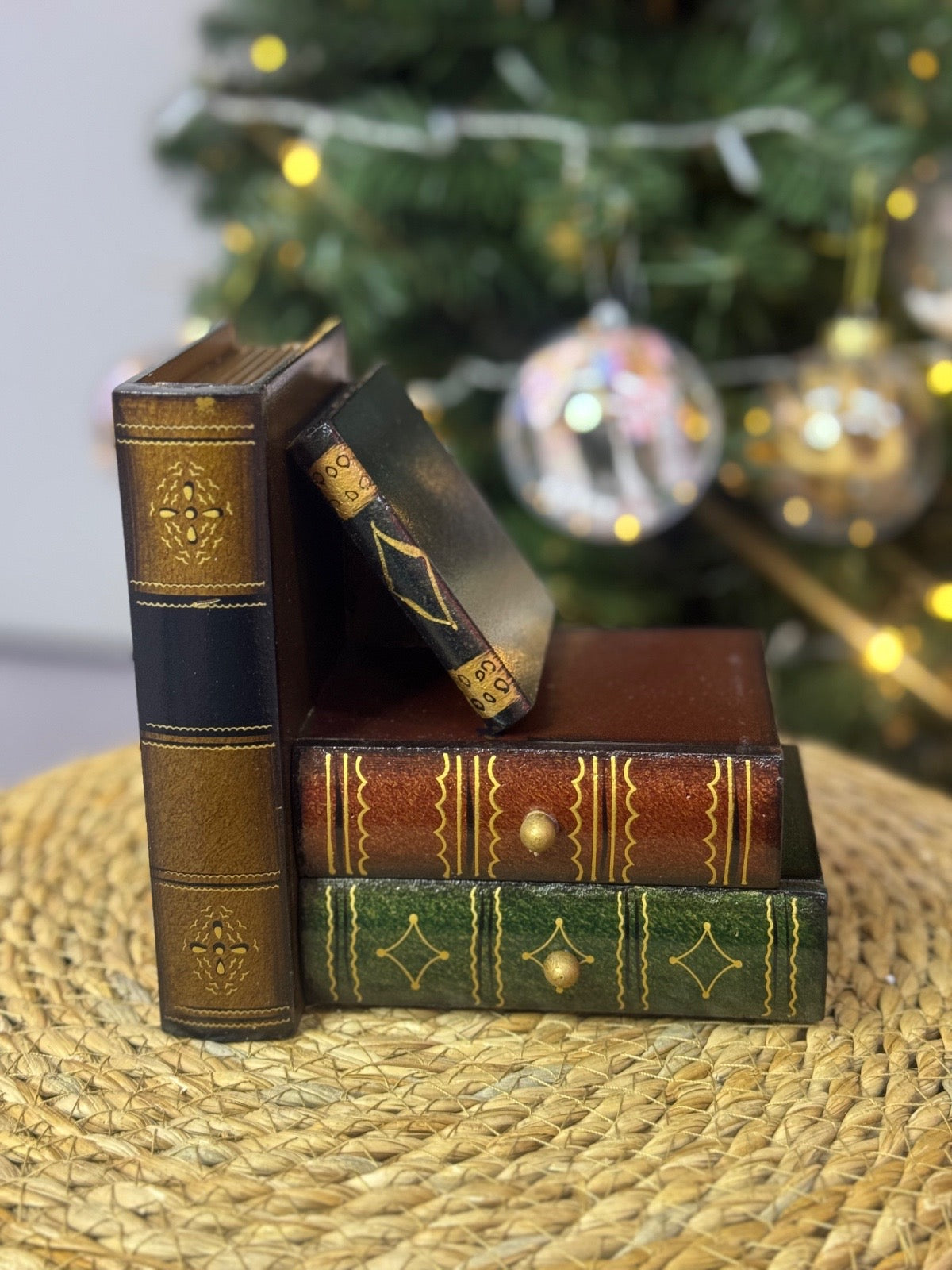 Moonval Decorative Bookend with Hidden Jewelry Drawers, Vintage Wooden Book Organizer
