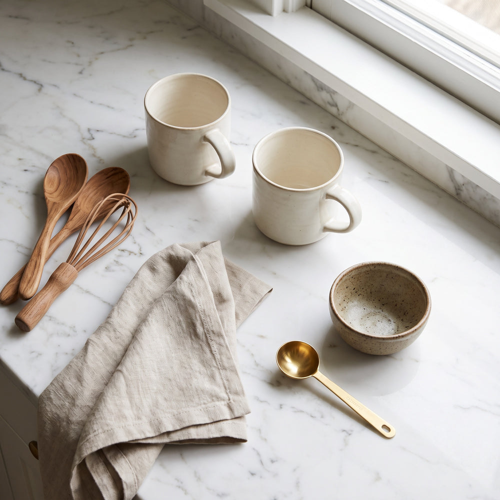 Kitchen & Dining